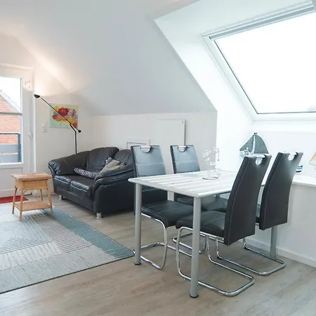 Holiday home Gleich Hinterm Deich 4 *